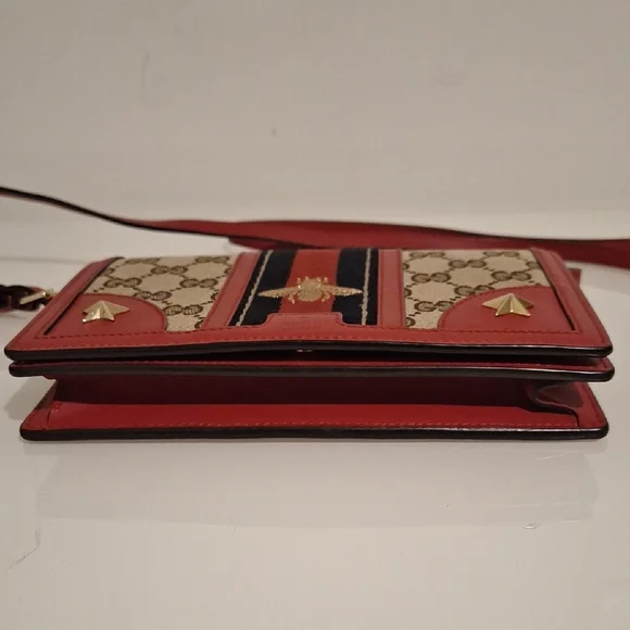 *AUTHENTIC* Gucci Leather Bee Web Wallet On A Strap - Picture 5 of 7
